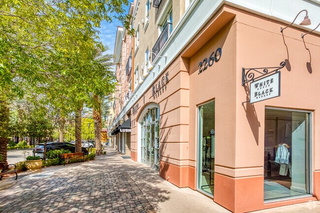 2260-2270 Village Walk Dr - The District Condominiums