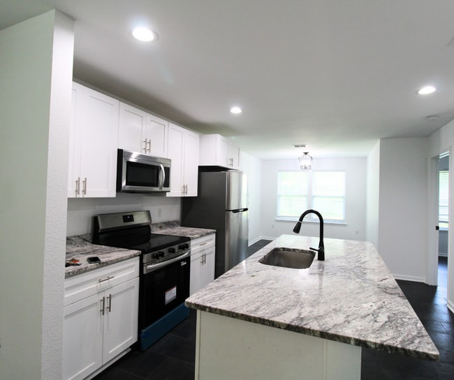 Photo - 3 Bedroom Home in Wakulla Gardens Available Now