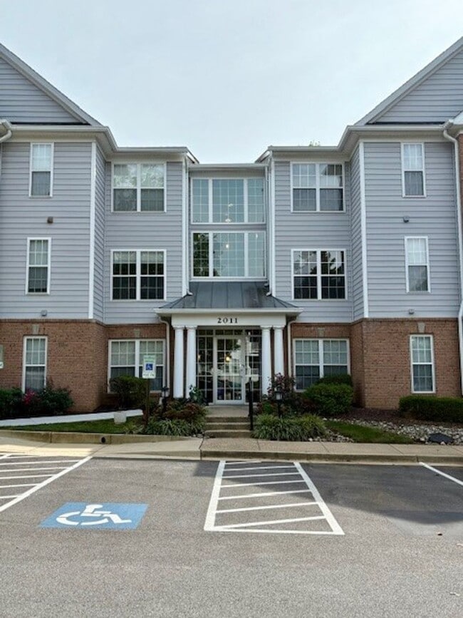 Building Photo - 1st Floor Annapolis 3 bed / 2 bath Condo Unit 102