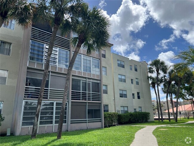 Building Photo - 1800 N Lauderdale Ave Unit 1300 Rental