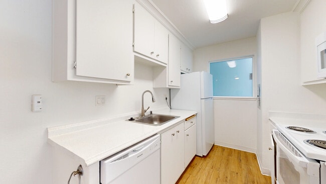 Photo - 475 Ignacio Blvd Unit 358