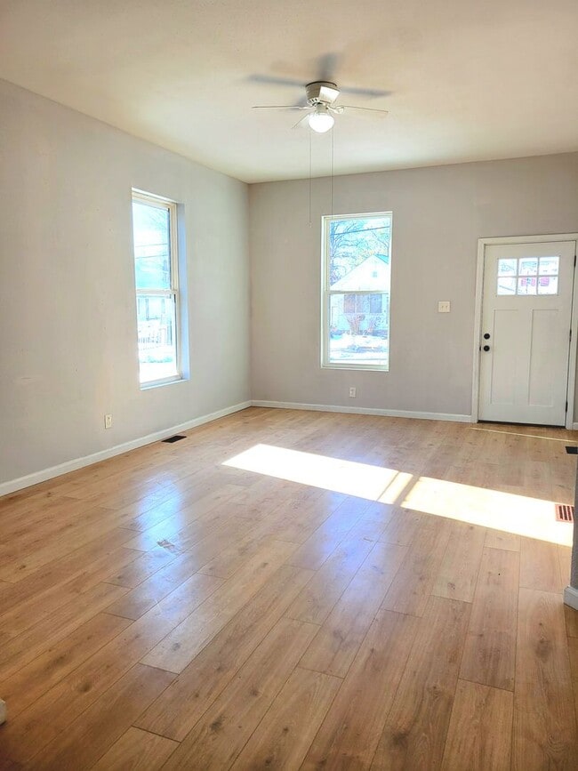 Photo - Renovated and Ready to Rent...340 N Aurora Collinsville