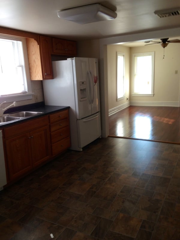 Photo - 215 W 4th St