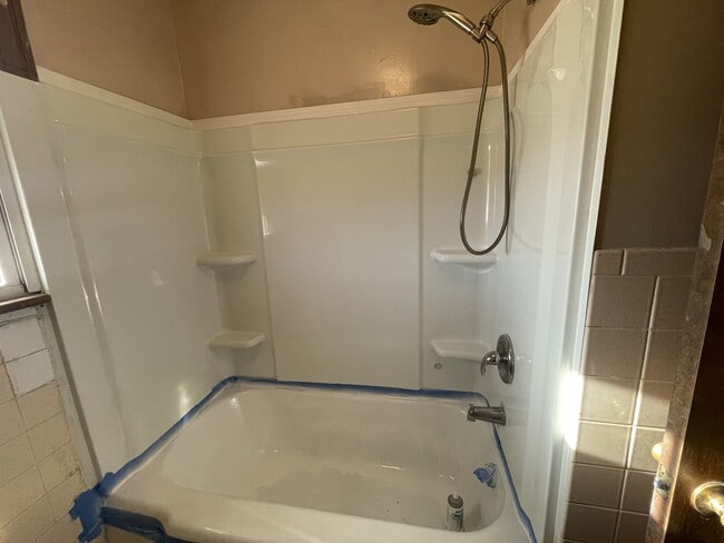 Photo - 270 Crescent Ln