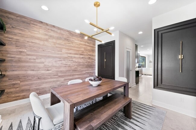 Photo - 4301 Vivian St