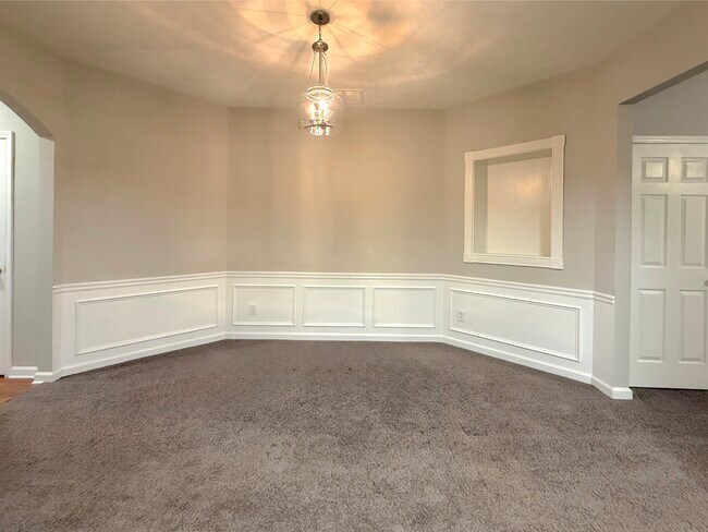 Photo - 3845 Grovemont Pl
