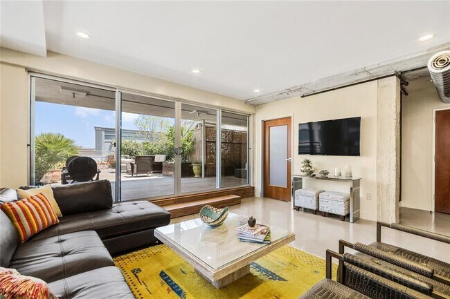 Photo - 800 Brazos St Unit 1309