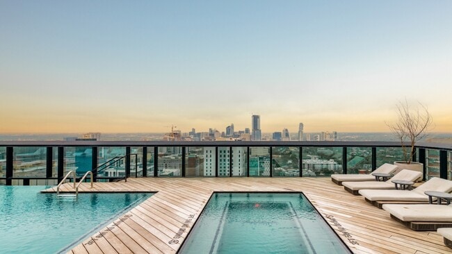 Pool, City View