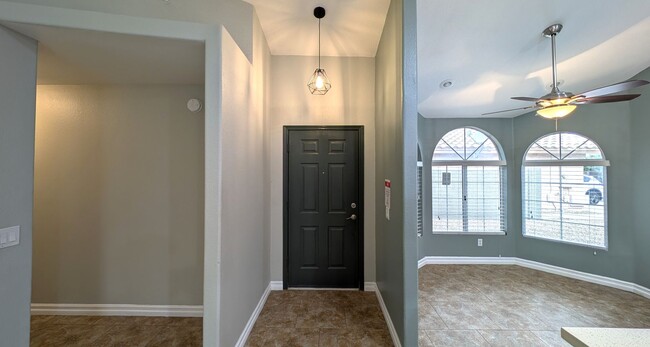 Photo - 2 Bedroom Home at The Springs Near E. Chandler Blvd. and S. Cooper Rd
