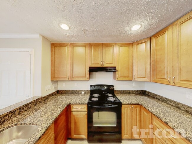 1496 Oak Springs Dr