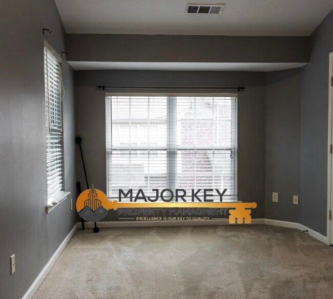 Photo - 334 Paden Cove Trl