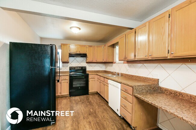 Photo - 1105 Locust Dr