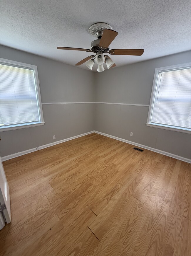 Photo - AANM Investments Oakwood Blvd