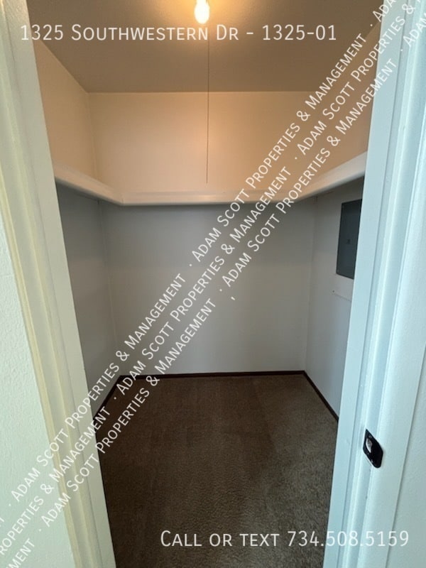 1325 Southwestern Dr Unit 1325-01