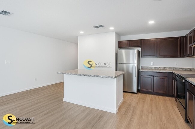 Photo - 7619 Mailes Ct Unidad 201