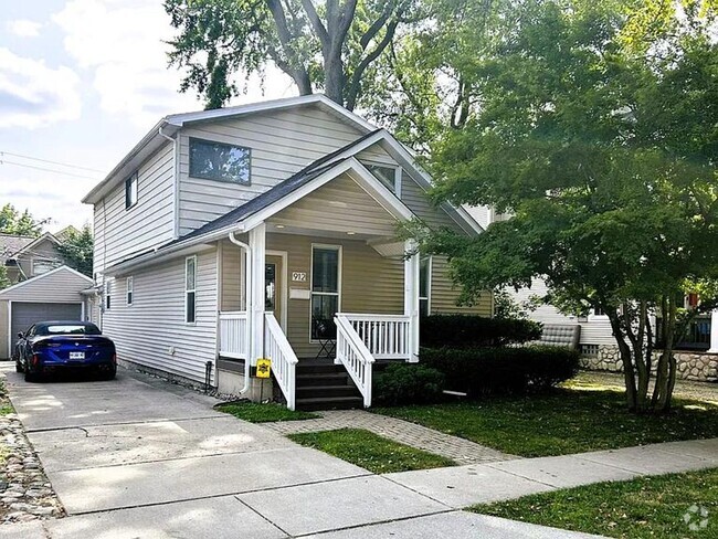 Building Photo - 912 Humphrey Ave Rental