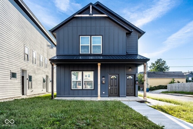401 N Walcott St