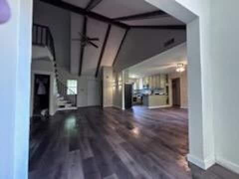 Large Living Room - 789 Hammett Rd House