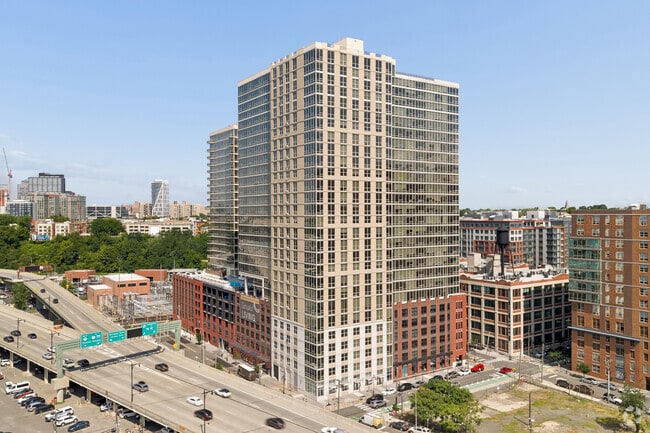 Hudson House West