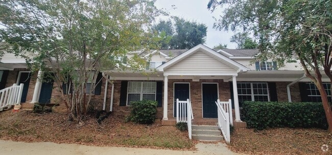 Building Photo - 2740 W Tharpe St Rental