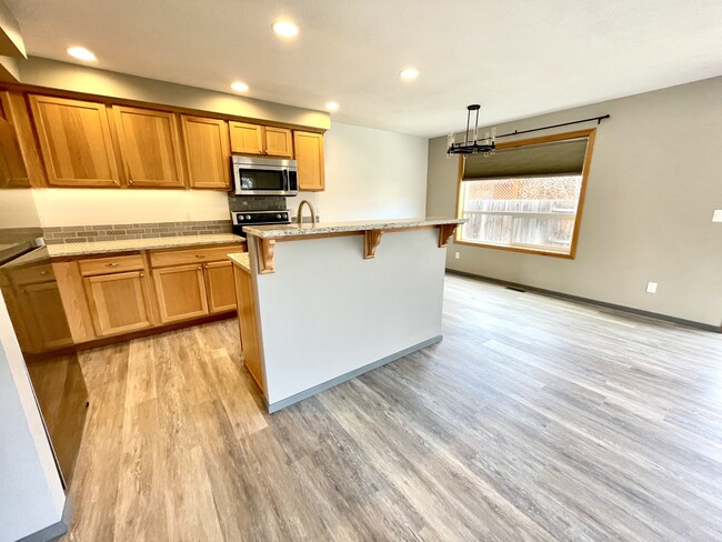 Photo - 145-MHH1145 N Tamarack St