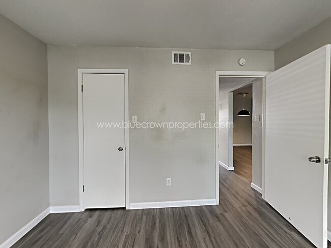 Photo - 5105 Skillman St Unidad Apt 120E