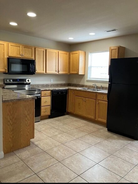 Photo - 1507 Rolling Rock Dr