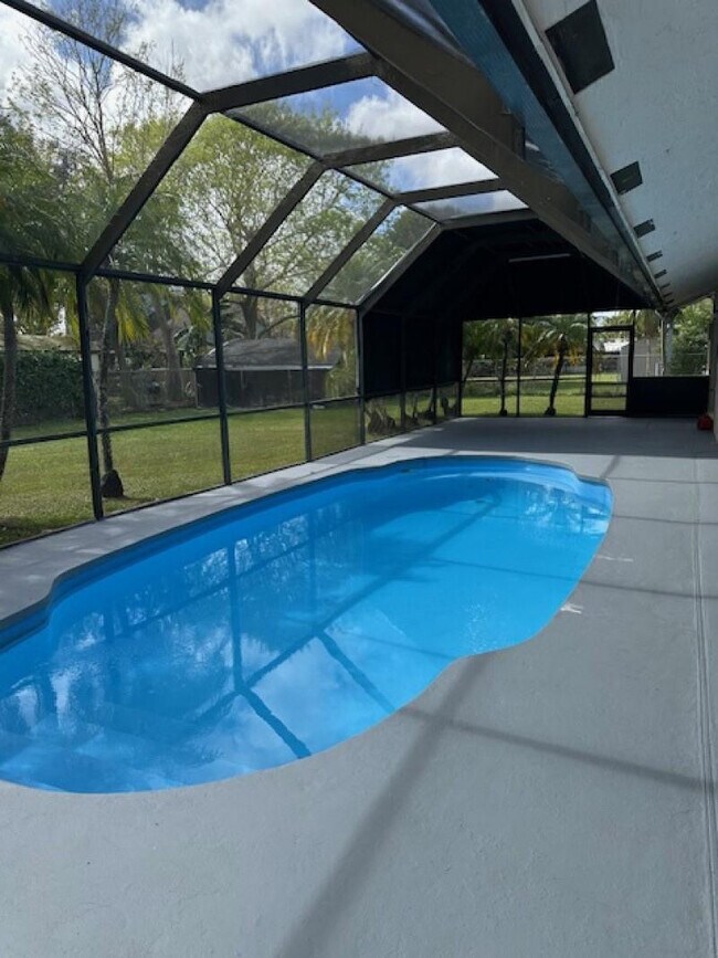 Photo - 16700 SW 277th St