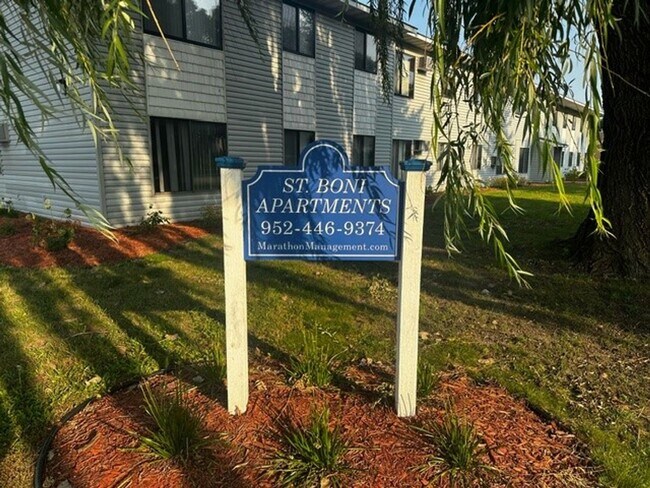 St. Boni Apartments