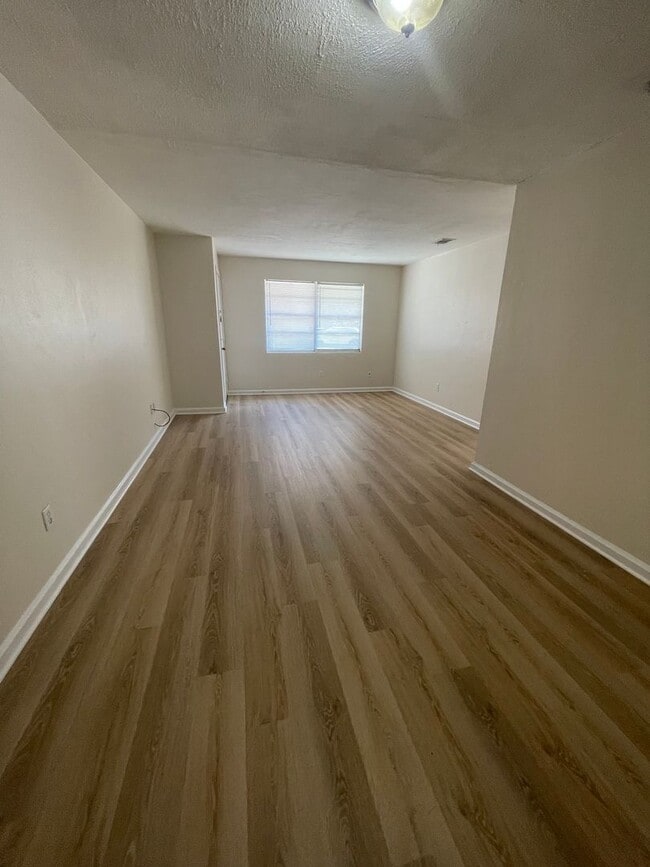 Fall 2025!! Live steps from Ben Hill Griff... Rental Casas en