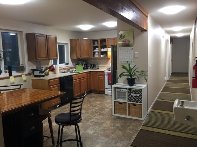 Photo - 2536 Forest Park Dr Unidad 1-2