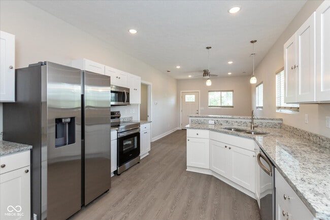 Photo - 2145 Columbia Ave