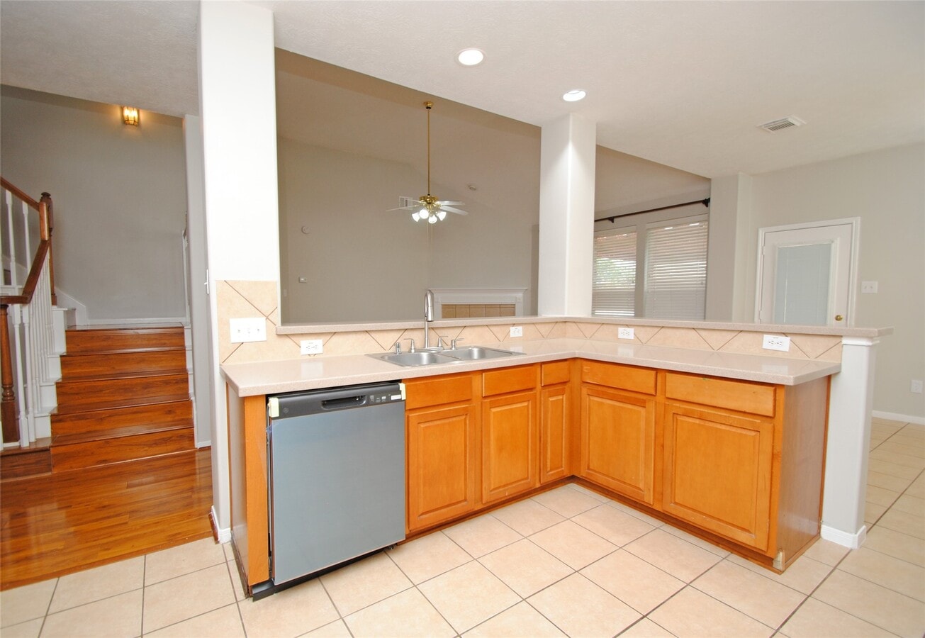 Photo - 1115 Oxford Mills Ln