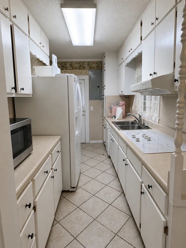 Room in House on Cobb St