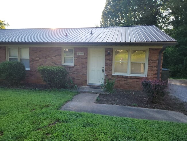 Photo - Raeford Ave Apartments