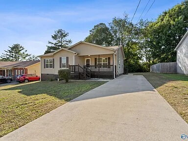 Photo - Coming soon!!! "Delightful 3-Bed Retreat in Huntsville with Spacious Living - 1101 Sq Ft!"