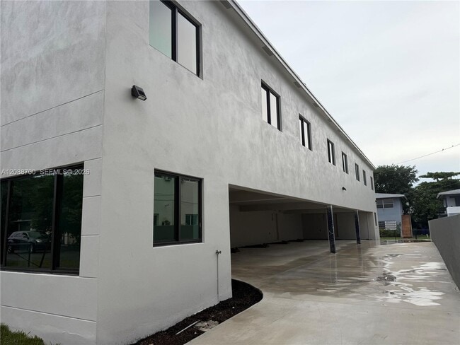 6480 NE 1st Ave Unit 6480