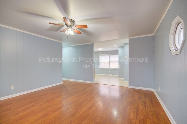 1600 W Allen St