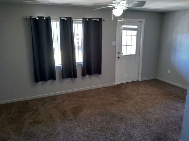 Photo - 1545 Uinta St