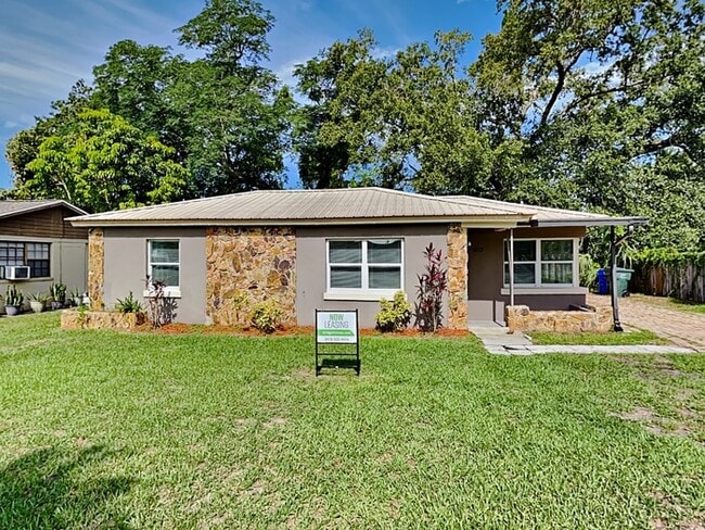 Photo - 1613 Warren Ave House