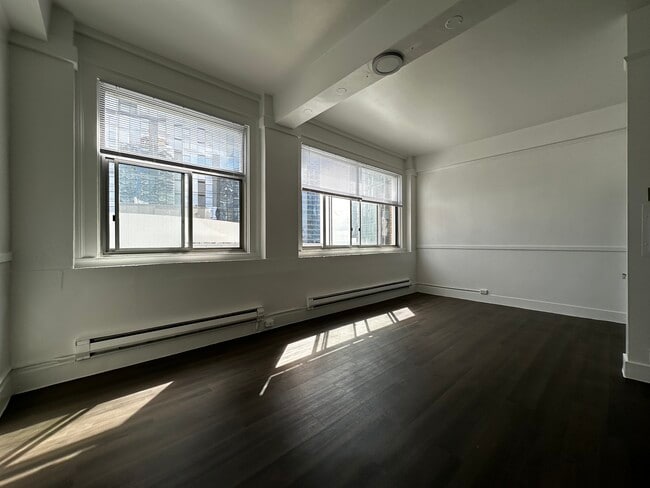 Photo - Josephinum Apartments