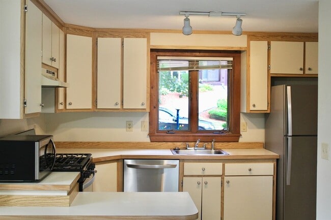 Photo - 5 Cornwall Ln