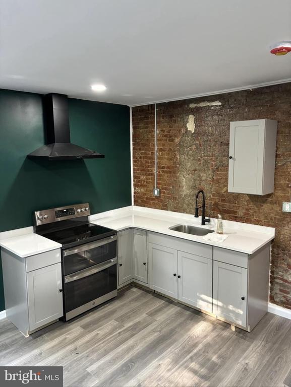 Photo - 1809 Broadway