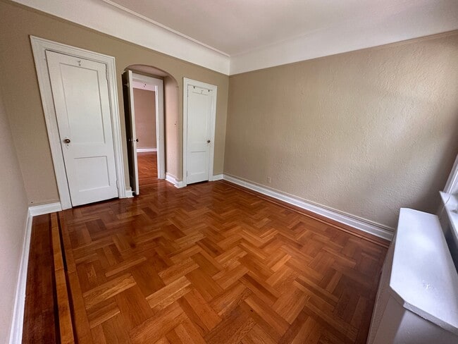 Photo - 2036 Colonial Ave Unidad 2R