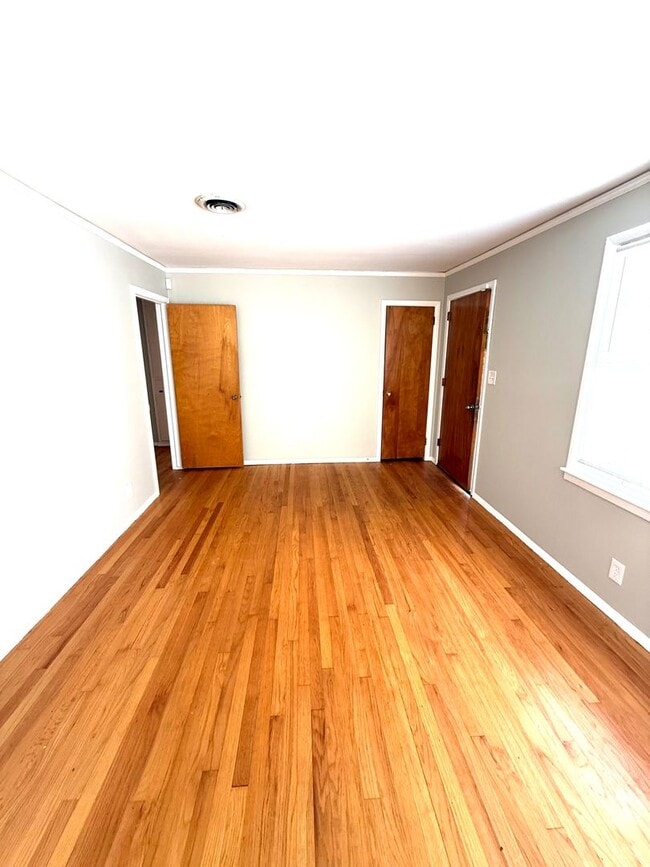 Photo - 3314 Bedford Ln
