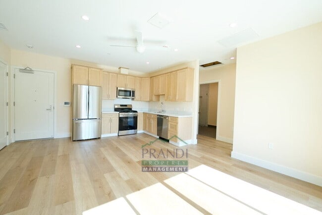 Photo - 10 E Crescent Dr Unit B