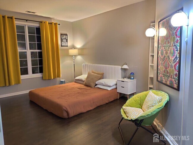 Photo - 2423 Edward Stec Blvd