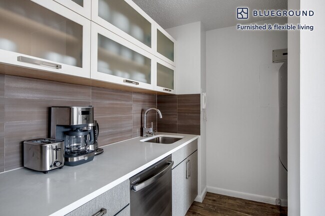 Photo - 480 2nd Ave Unidad FL21-ID1270