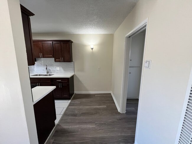 Photo - BELLA APARTMENTS: Beautiful 1 Bed - 1 Bath Unit D