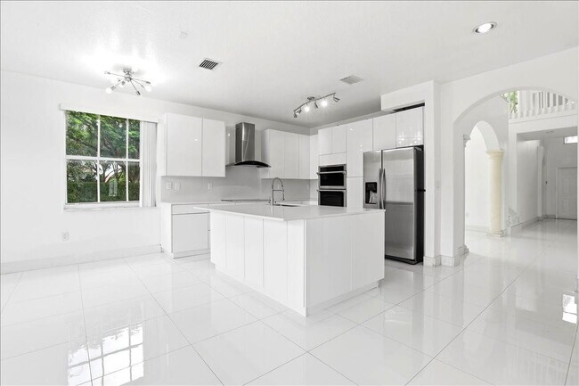 Photo - 3802 SW 165th Terrace